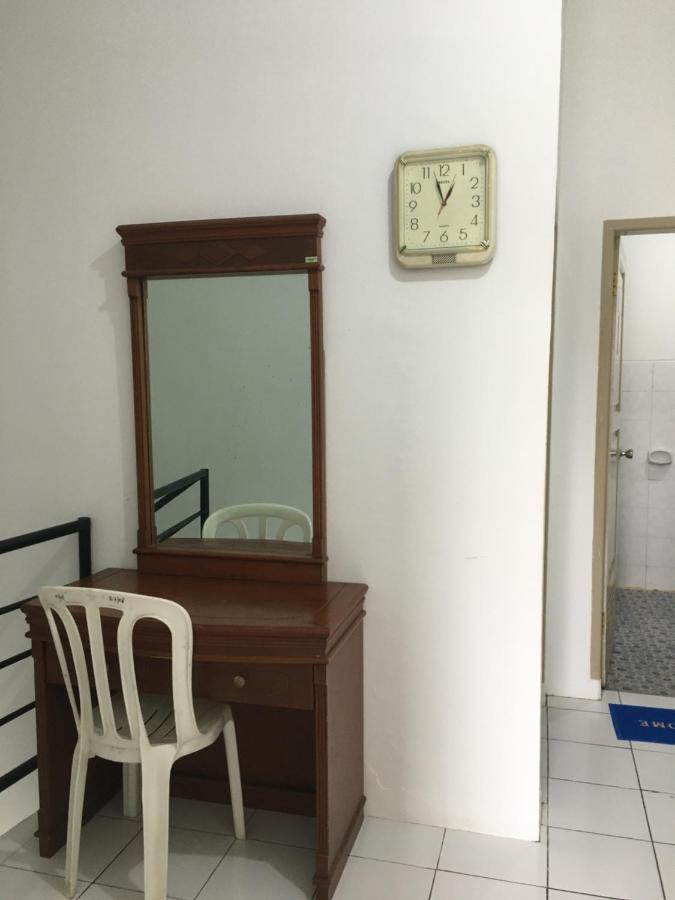 Villa Bukit Indah Berastagi Exterior foto