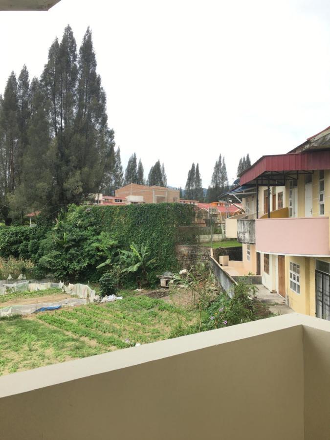Villa Bukit Indah Berastagi Exterior foto