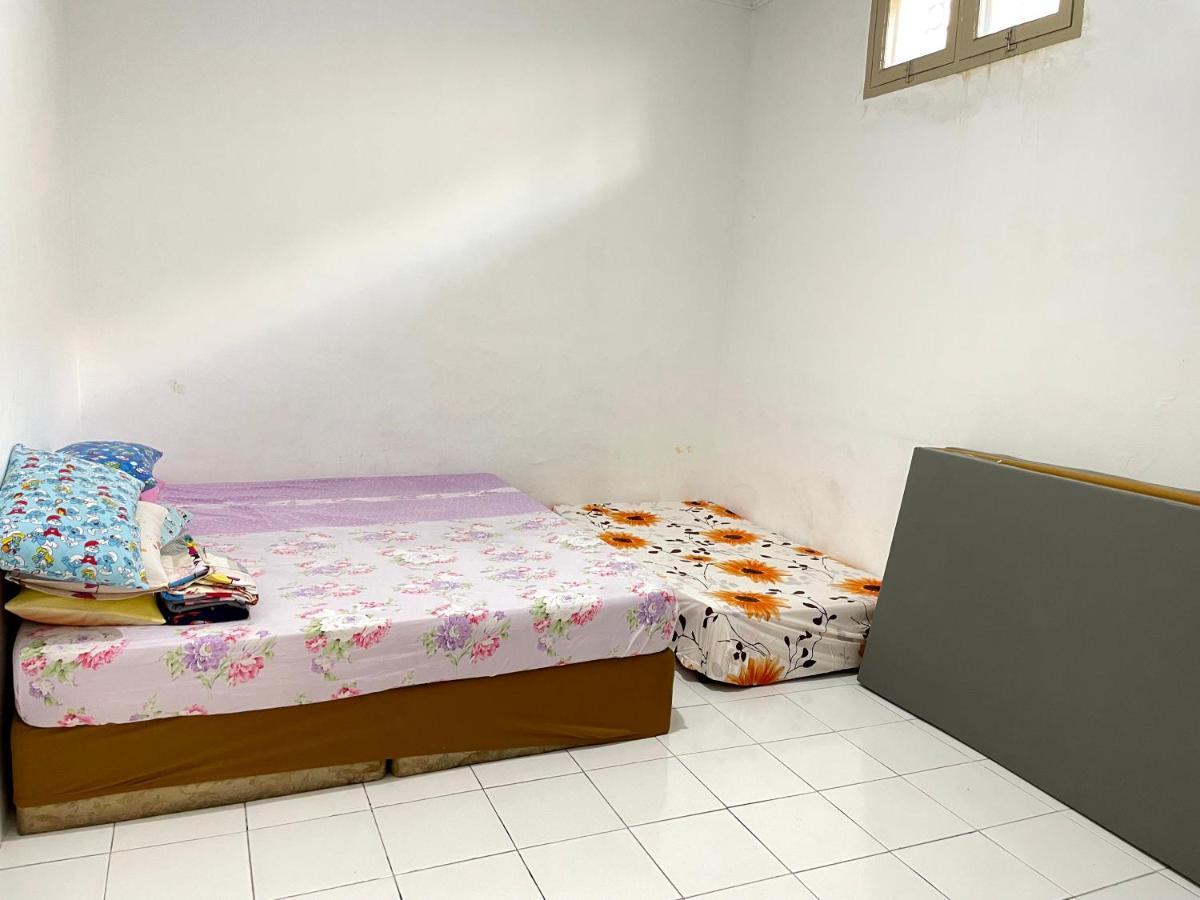 Villa Bukit Indah Berastagi Exterior foto